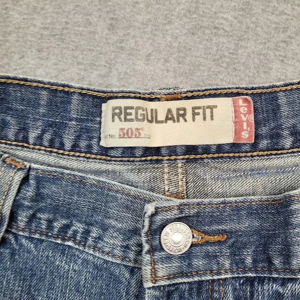 Levi's‎ 505 Regular Fit Jeans Mens 36x34 Blue Straight Leg Denim Pants Y2K